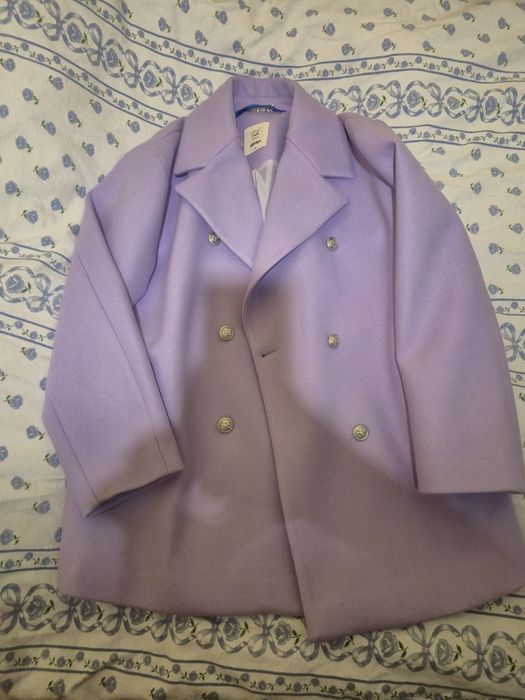 Страхотно бледолилаво палтенце