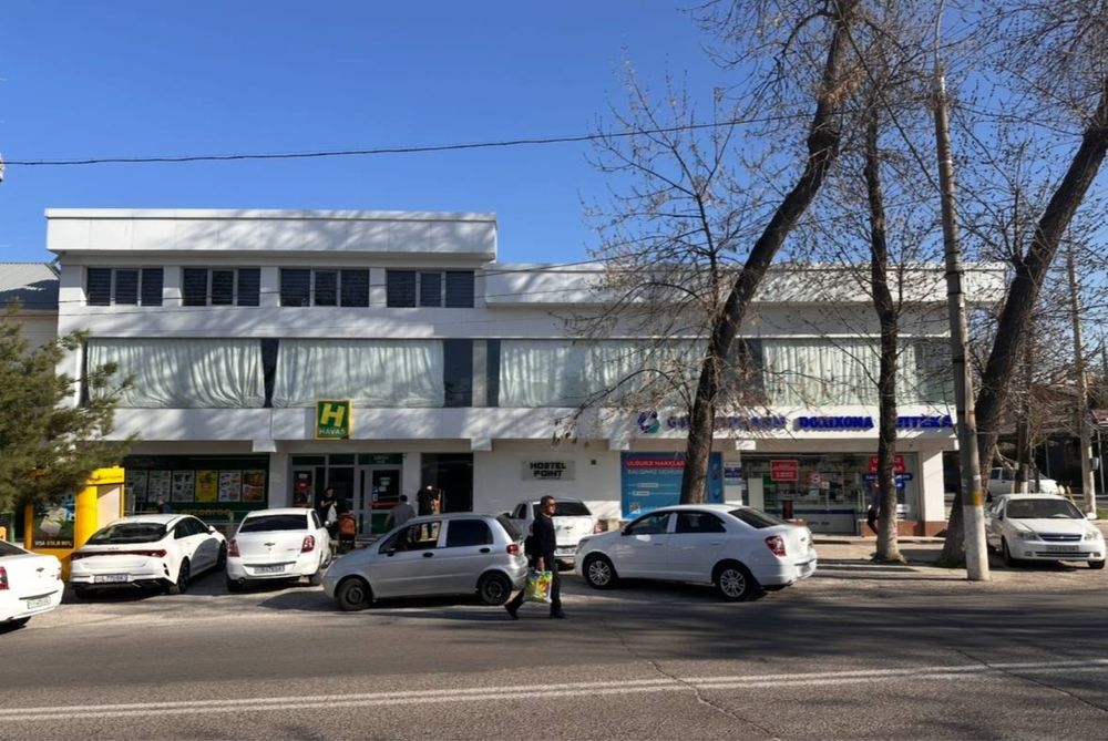 Ифтихор ТЦ Малика | 880кв - Продается Здание вдоль дороги