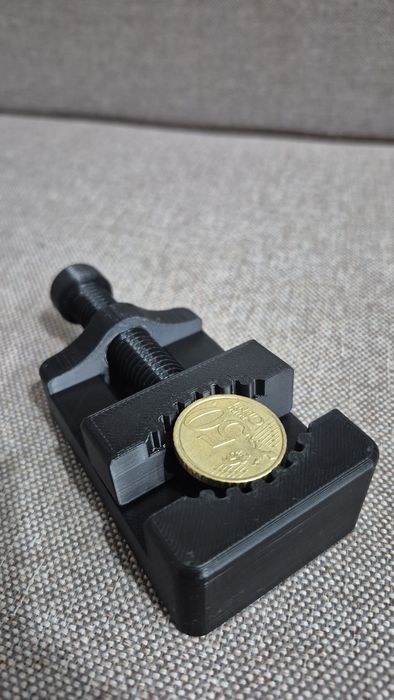 Menghina pentru curatarea monedelor