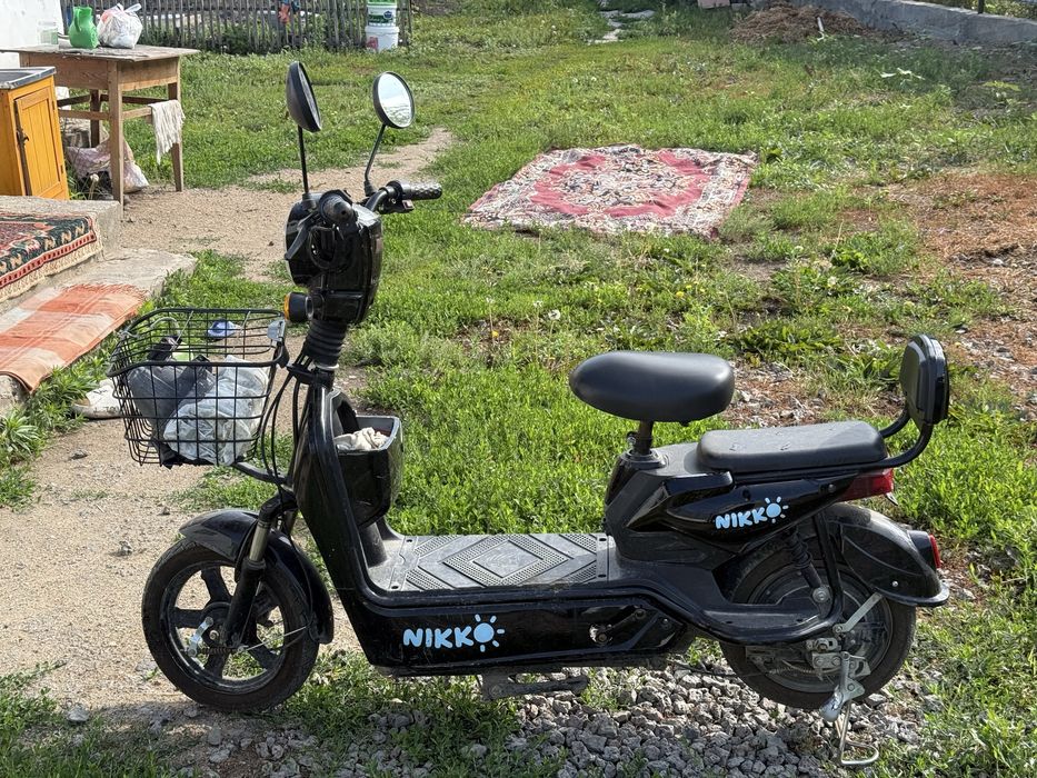 Электросамокат никко