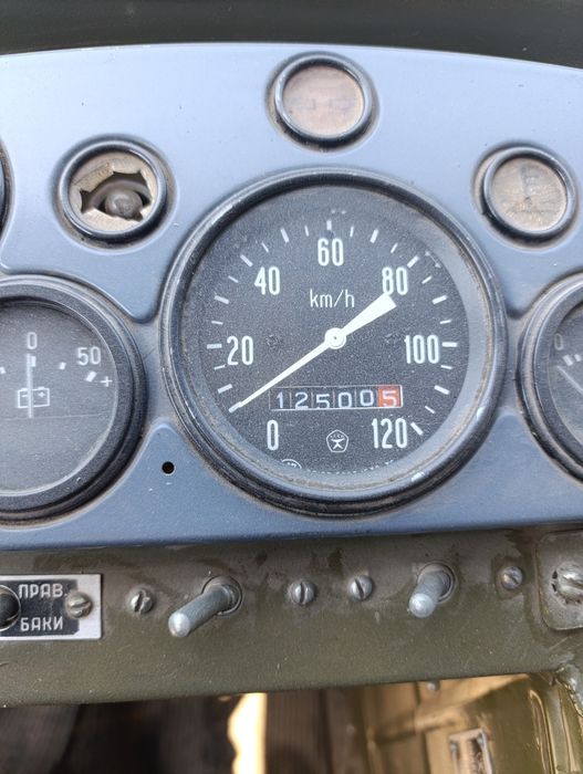 На ходу юриб Турган мошина