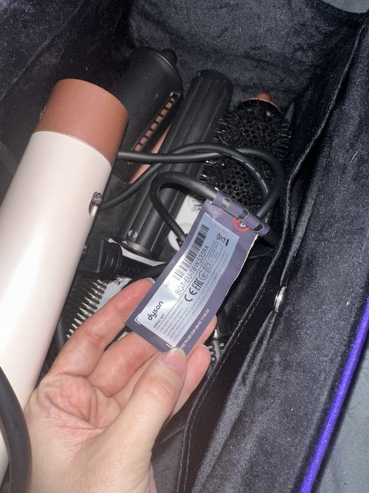 Продаю дайсон оригинал