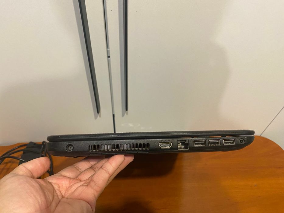 Мощый Dell  intel core i7/ОЗУ 8ГБ/2 видеокарты/SSD256