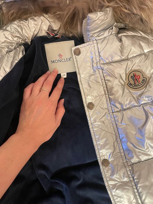 Продам комбинезон на мальчика