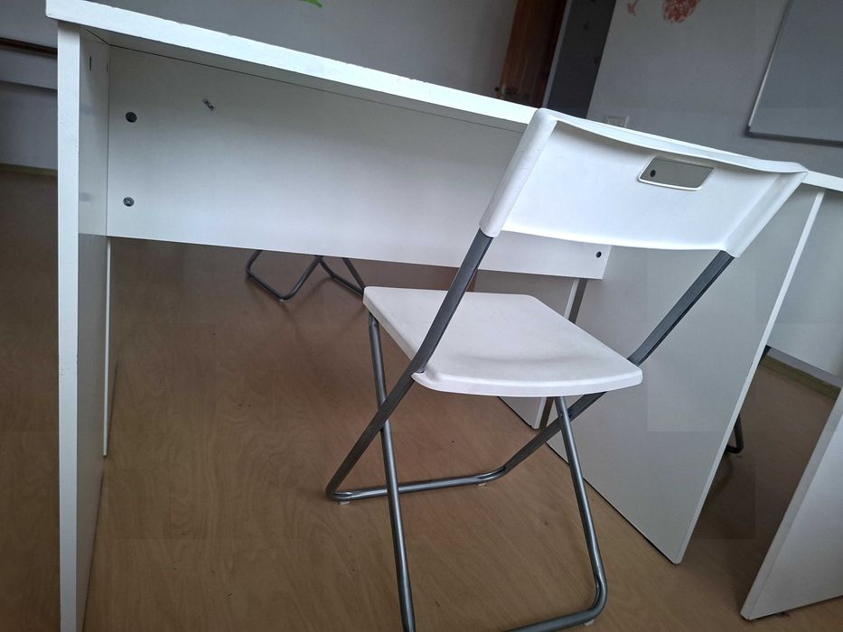 Banci scolare si scaune (13 banci/80 lei buc+20 scane/15 lei buc