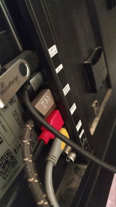 Телевизор Самсунг,65 инча