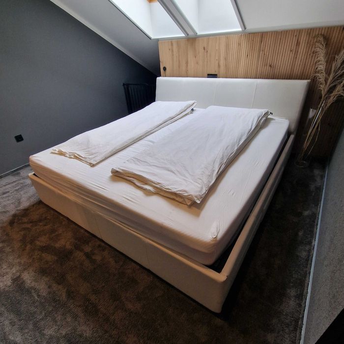 Pat PREMIUM cu saltea ReActive și somieră Sistem de la DORELAN Italia