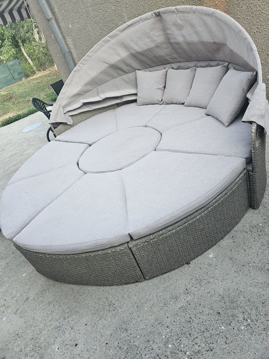 Ратанова шатра  -маса за кафе