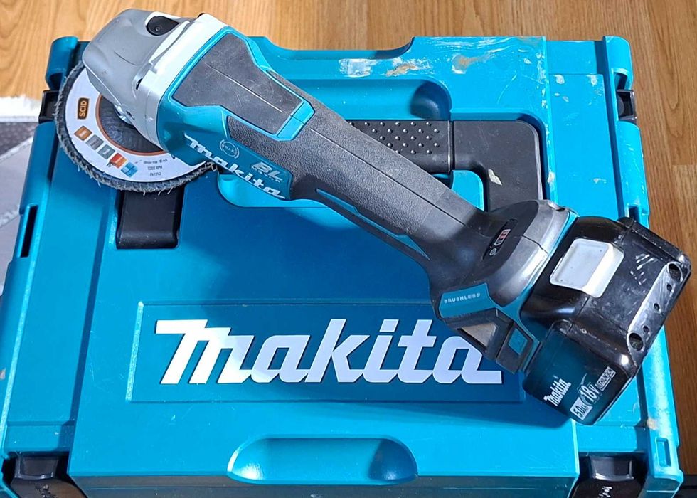 Makita DGA 508 ъглошлайф