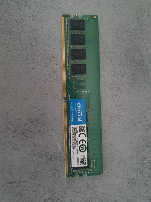 Продавам оперативна памет crucial 2x4=8gb 2400mhz