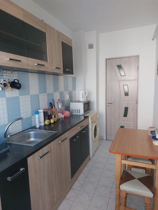 Închiriez apartament 2 camere decomandat Hala Centrală