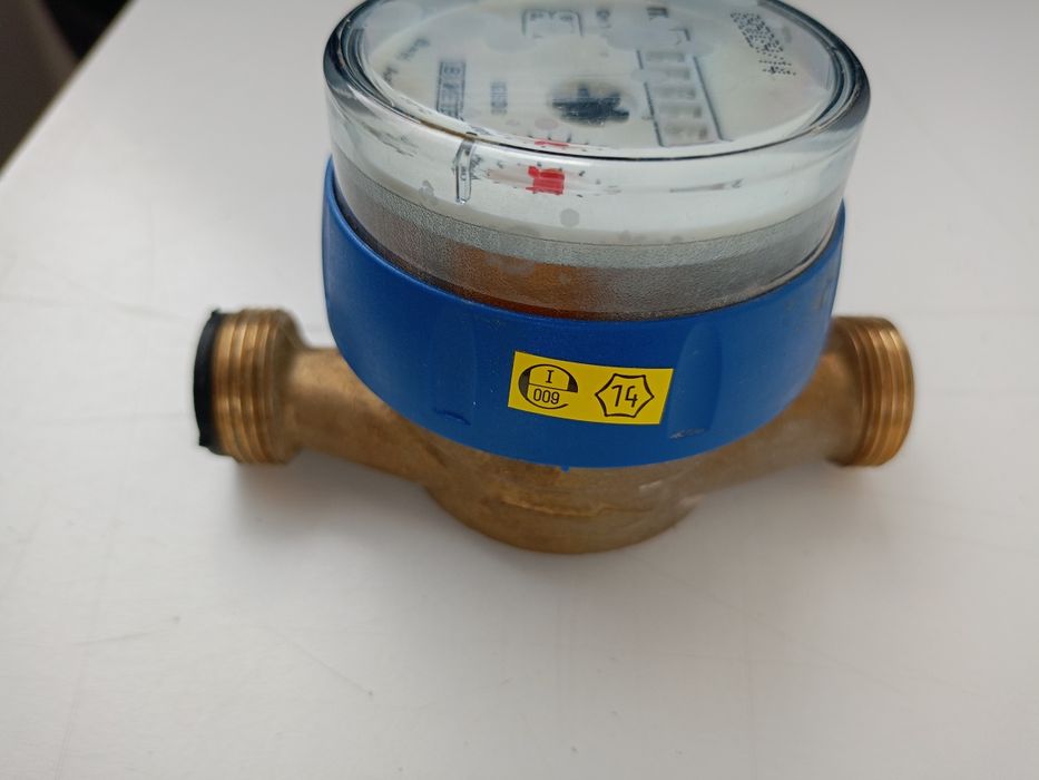 Vând  apometru apa rece,in stare perfecta.