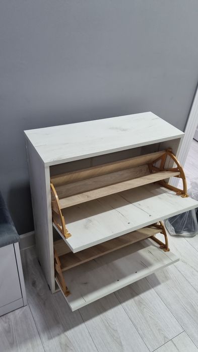 Продаётся обувница в идеальном состоянии