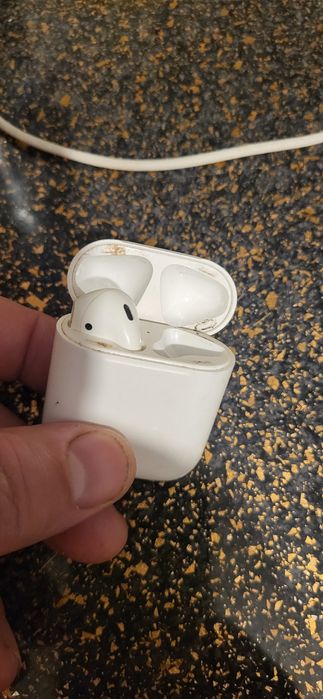 Dock air pods 2 a1602 model emc 2862