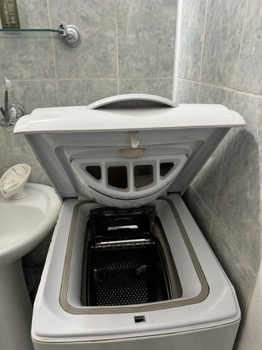 Стиральная машина Indesit witl 86 СРОЧНО
