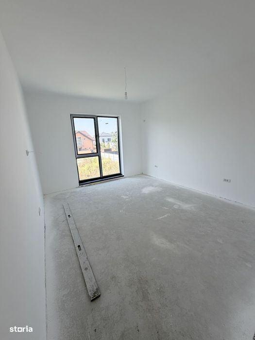 Casa nouă individuala cu 4 camere și mansardă în Bragadiru