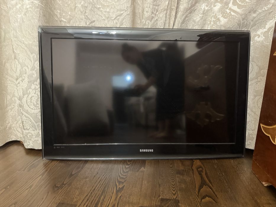 Телевизор самсунг