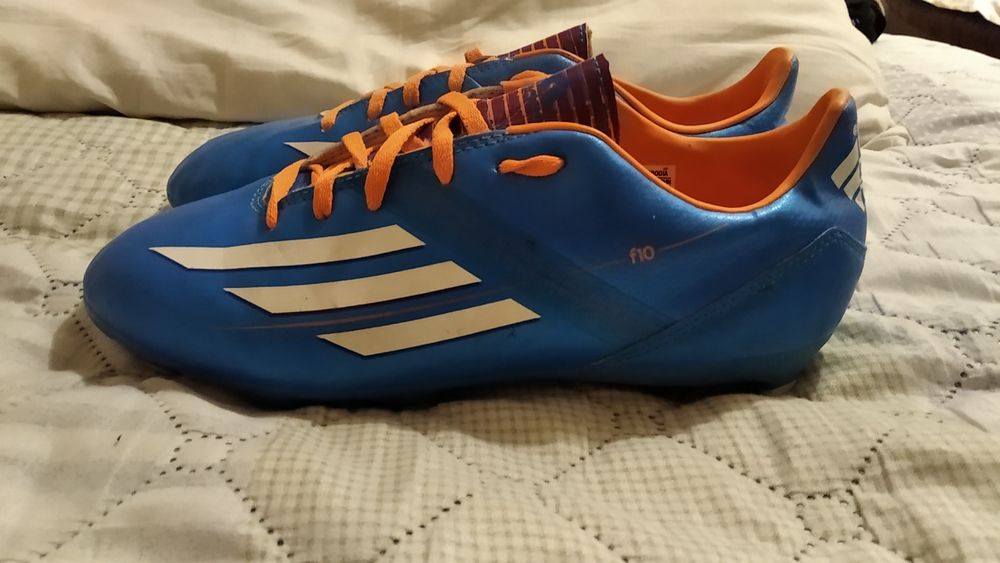 Бутонки Адидас f10 номерация: 38 2/3