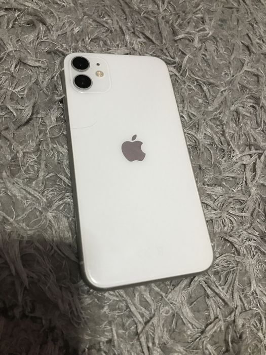 Iphone 11 128gb В много добро състояние бял!