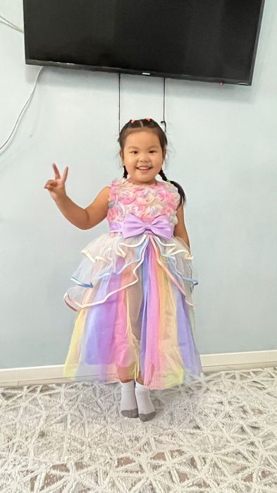 Продаеться платья