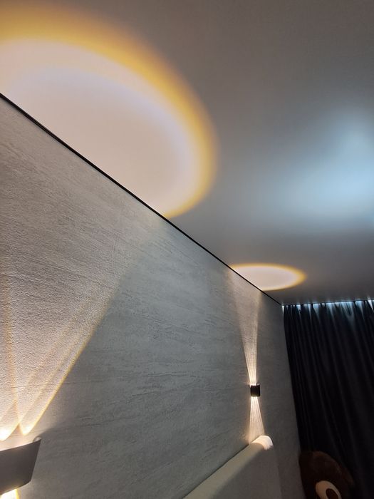 Натяжные потолки .