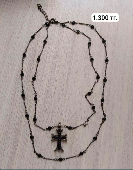 Продам различные украшения, цепочки.