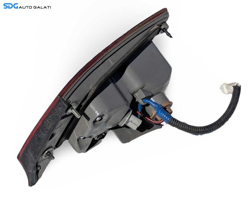 Stop Lampa Tripla Stanga de pe Capota Portbagaj Lexus IS IS220 2005 - 2013 [LR4303]