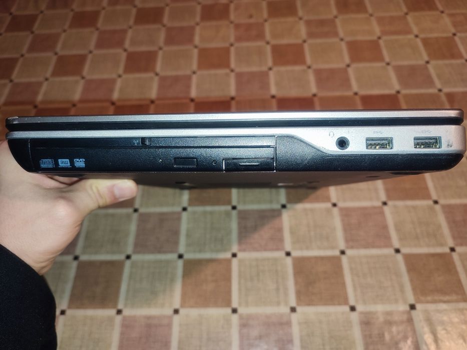 Laptop Dell Latitude E6540
