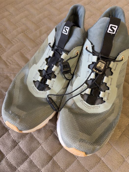 Продам кроссовки на лето salomon