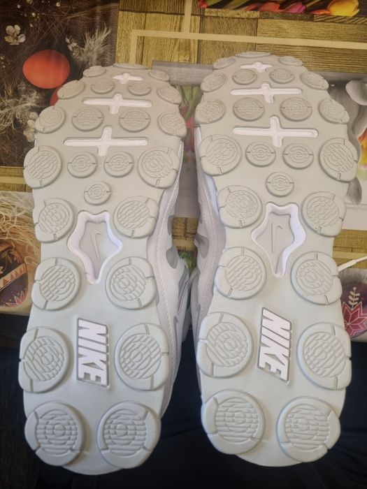 Vînd NIKE REAX 47,5 noi