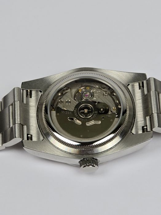 Seiko mod datejut NH35 ice blue dial