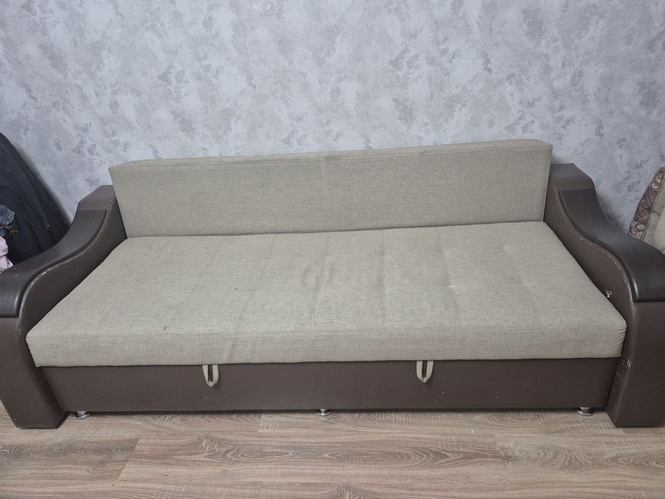 Диван бу раскладывается 3м