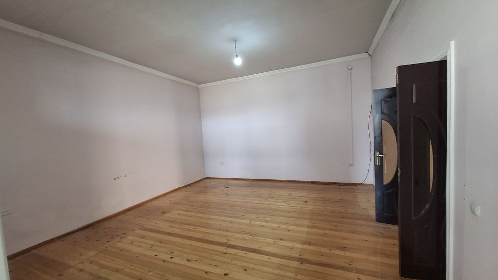 Фаргонада 4 хона уй ижарага берилади 200 y.e.