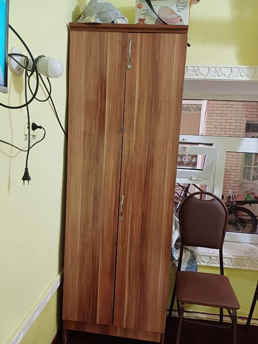 Mebel tez va arzon narxda sotiladi