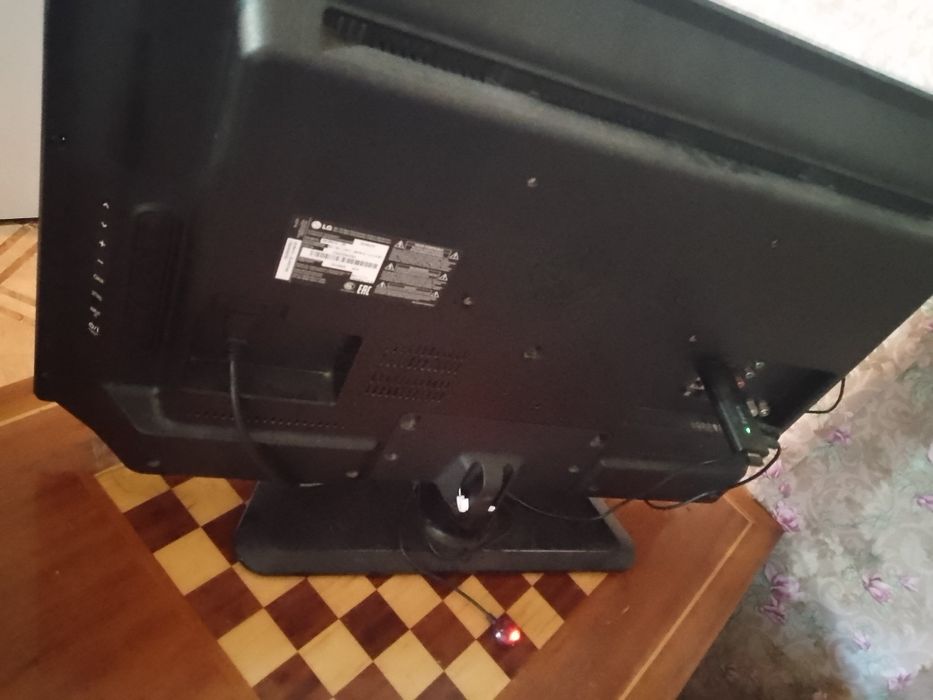 В продаже телевизор