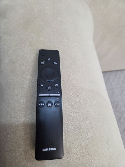 Продаётся телевизор Samsung 8 series 50