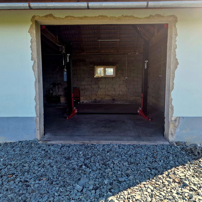 Garaj auto utilat scule elevator chirie