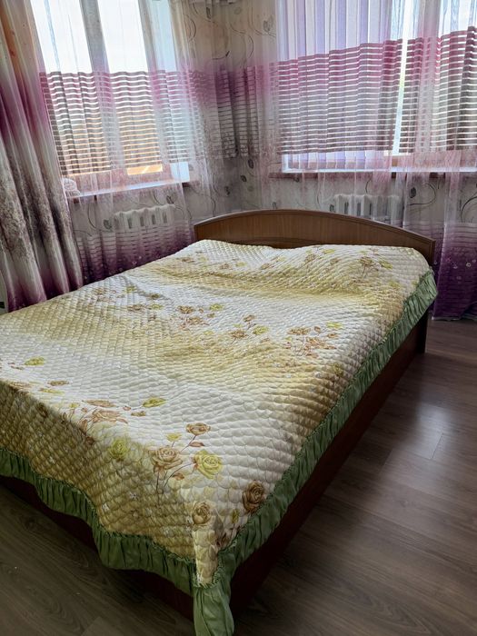 Срочно продается спальный гарнитур