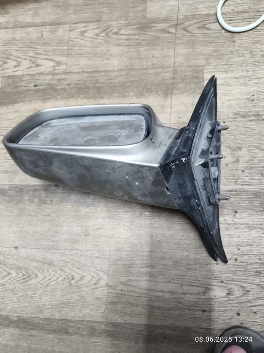 Автозапчасть  зеркала