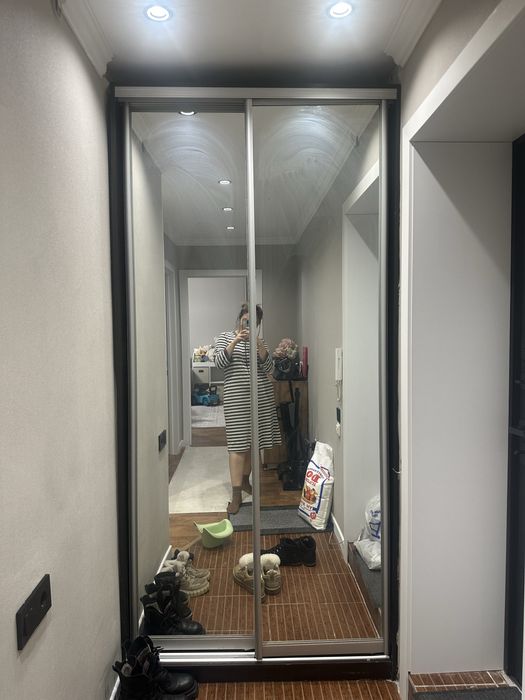 Шкаф ,шифоньер ,прихожая