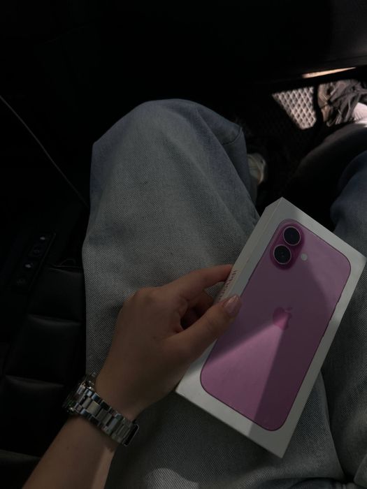 iPhone 16 256гб в розовый