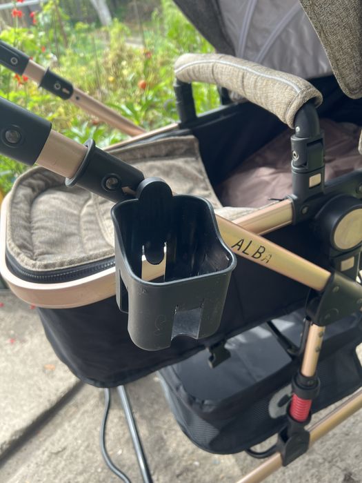 Продается детская коляска Lorelli Alba