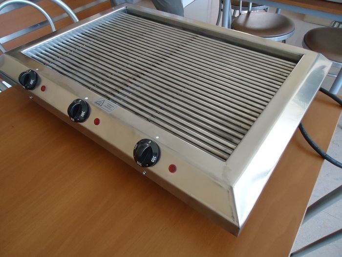 1.Скара  от неръждавейка на ток професионални за ресторанти и заведени