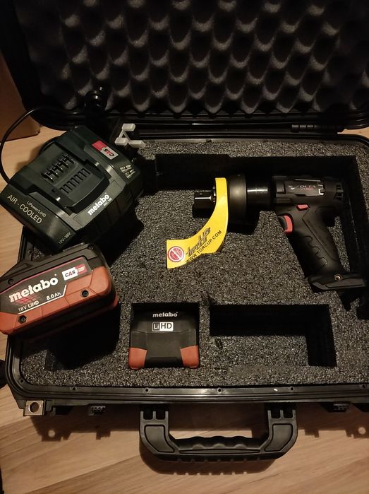 Cheie (pistol) dinamometrica cu baterii Metabo