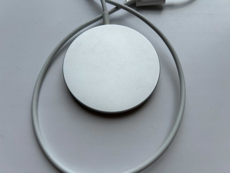 Зарядное устройство Apple MagSafe