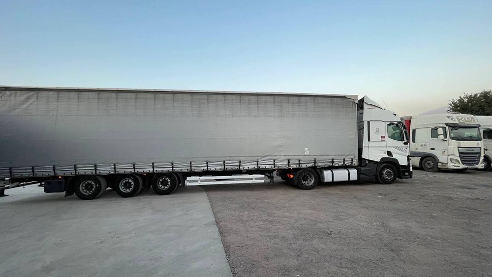 Продается грузовик Renault