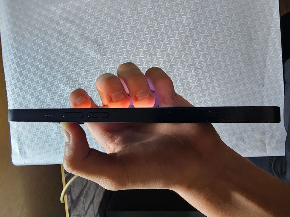 АЙФОН 13 с коробкой