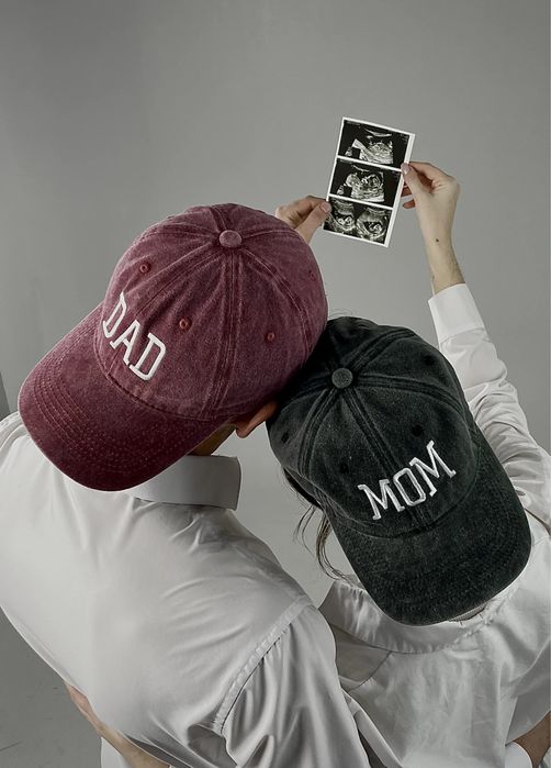 Парные кепки mom dad
