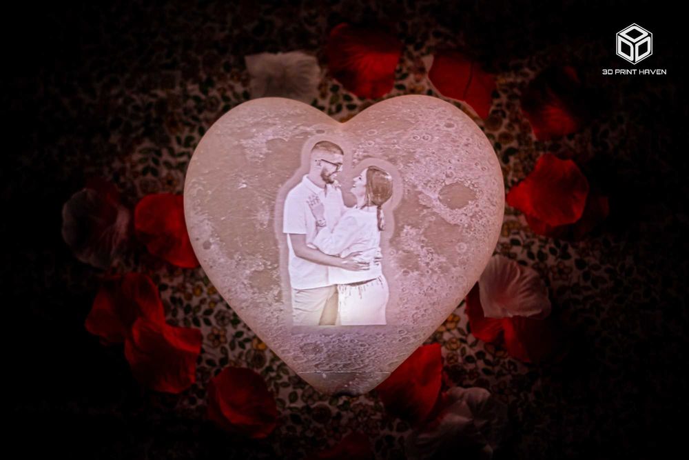 Персонализирано Сърце лампа със снимка и послание - Уникалния Подарък!