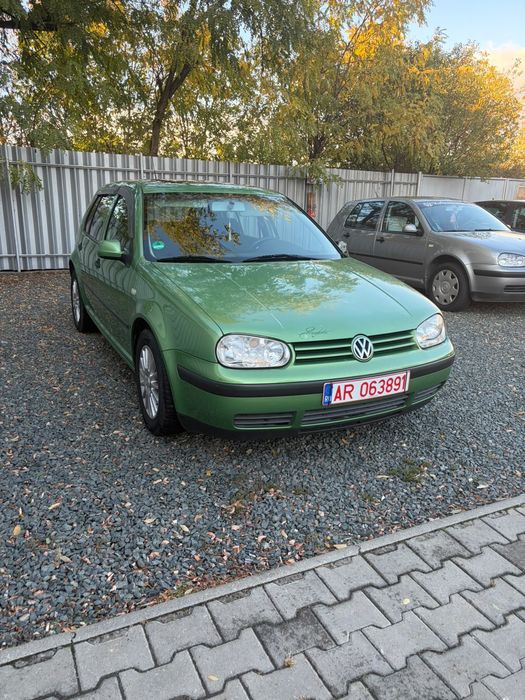 VOLKSWAGEN Golf 2000 — imagine 1